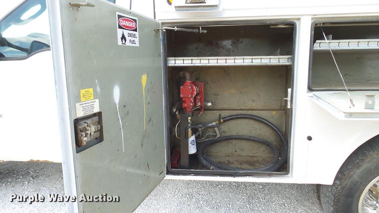 image for item DD7297 2006 Ford F350 Super Duty XL utility bed pickup truck