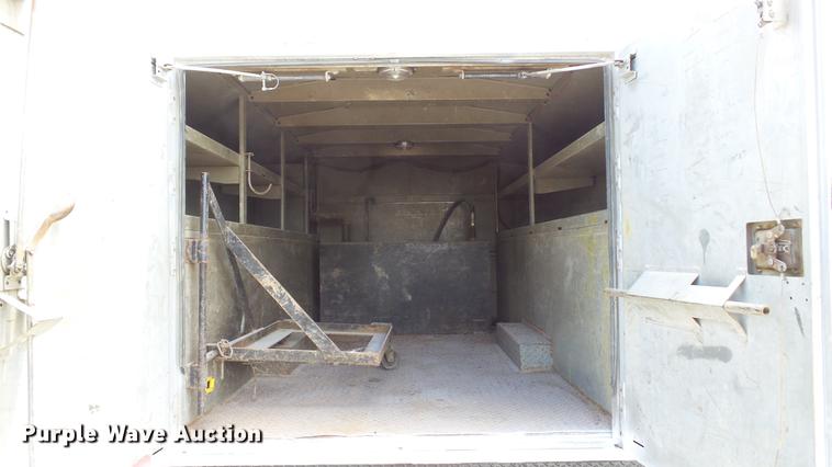 image for item DD7297 2006 Ford F350 Super Duty XL utility bed pickup truck