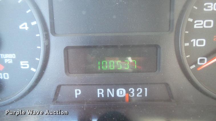 image for item DD7297 2006 Ford F350 Super Duty XL utility bed pickup truck