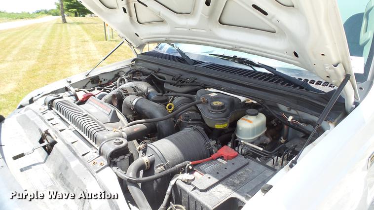 image for item DD7297 2006 Ford F350 Super Duty XL utility bed pickup truck