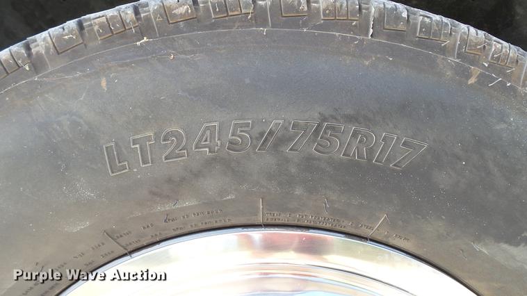 image for item DD7297 2006 Ford F350 Super Duty XL utility bed pickup truck