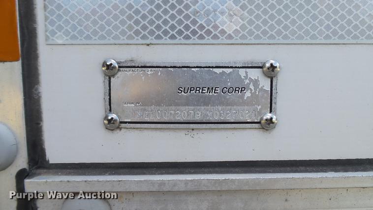 image for item DD7299 1999 Chevrolet Express 3500 Cargo box truck