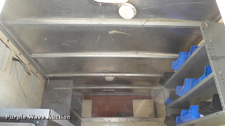image for item DD7299 1999 Chevrolet Express 3500 Cargo box truck