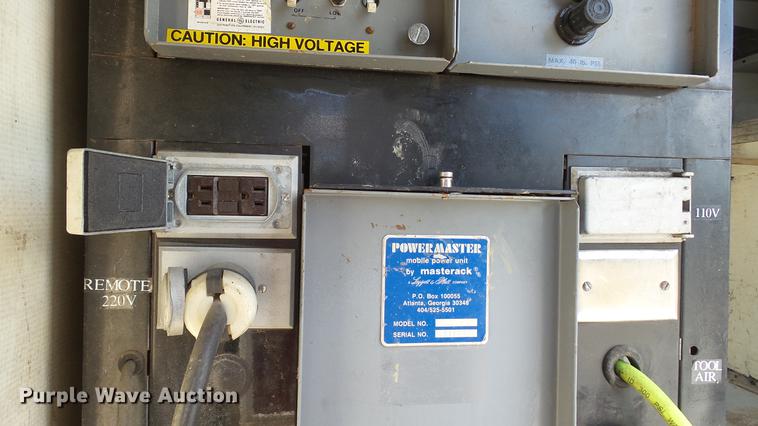 image for item DD7299 1999 Chevrolet Express 3500 Cargo box truck