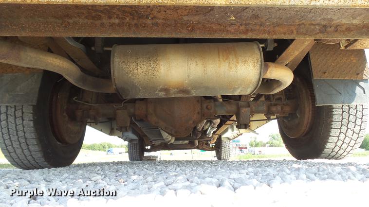 image for item DD7299 1999 Chevrolet Express 3500 Cargo box truck