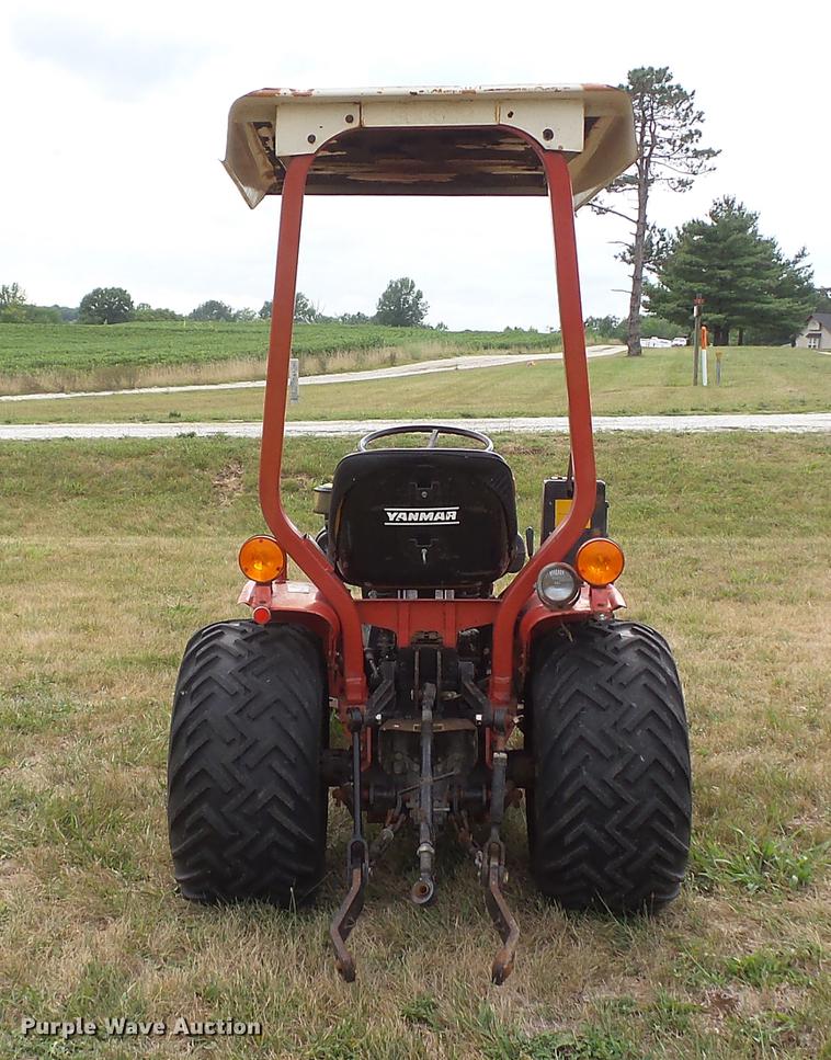 image for item DD7331 Yanmar YM186D MFWD tractor