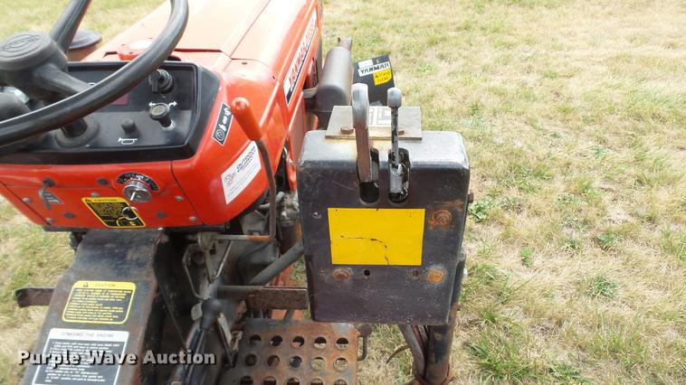 image for item DD7331 Yanmar YM186D MFWD tractor