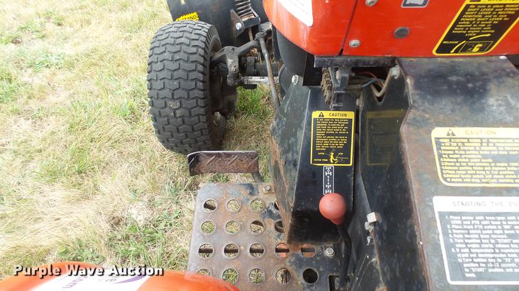 image for item DD7331 Yanmar YM186D MFWD tractor