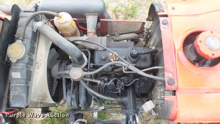 image for item DD7331 Yanmar YM186D MFWD tractor