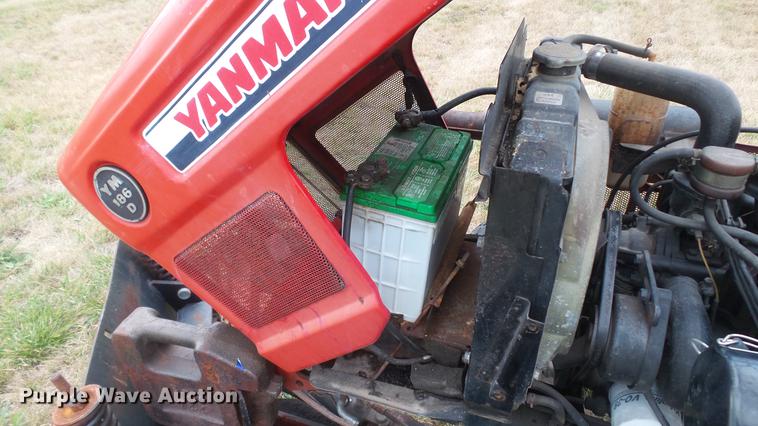 image for item DD7331 Yanmar YM186D MFWD tractor