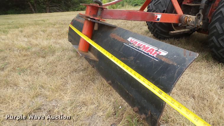 image for item DD7331 Yanmar YM186D MFWD tractor