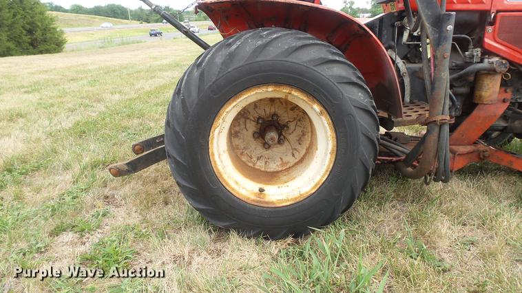 image for item DD7331 Yanmar YM186D MFWD tractor