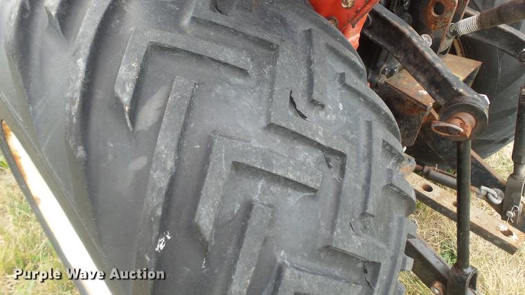 image for item DD7331 Yanmar YM186D MFWD tractor