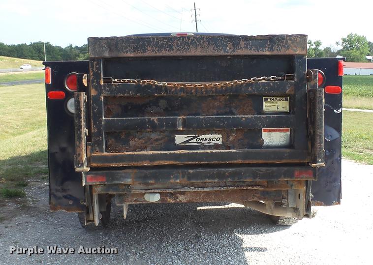 image for item DD7337 2001 Ford F250 Super Duty XL Crew Cab utility bed pickup truck