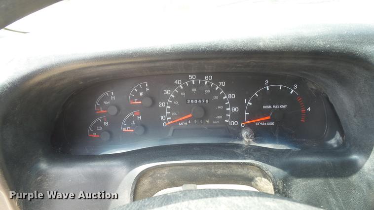 image for item DD7345 2005 Ford F650 Super Duty XL flatbed truck