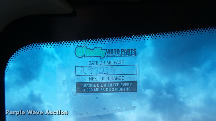 image for item DD7345 2005 Ford F650 Super Duty XL flatbed truck