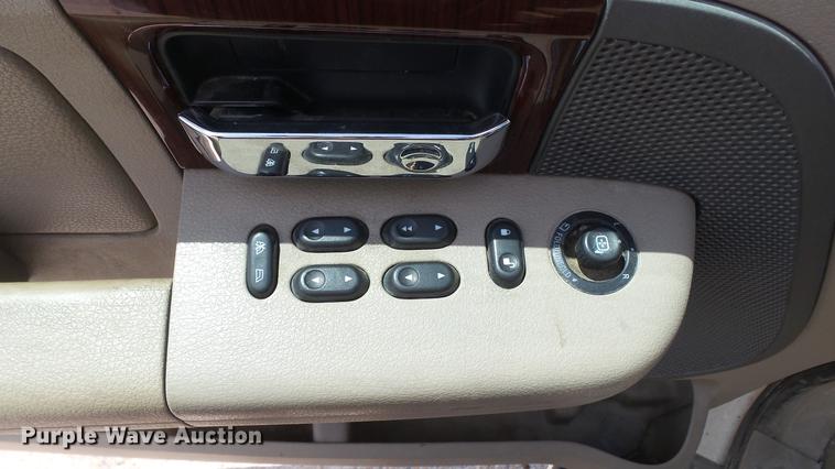 image for item DD7346 2007 Ford F150 Lariat SuperCrew pickup truck