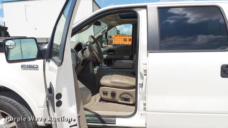 image for item DD7346 2007 Ford F150 Lariat SuperCrew pickup truck