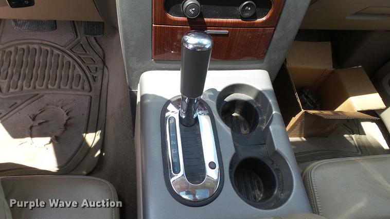 image for item DD7346 2007 Ford F150 Lariat SuperCrew pickup truck