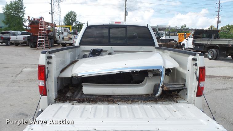 image for item DD7346 2007 Ford F150 Lariat SuperCrew pickup truck