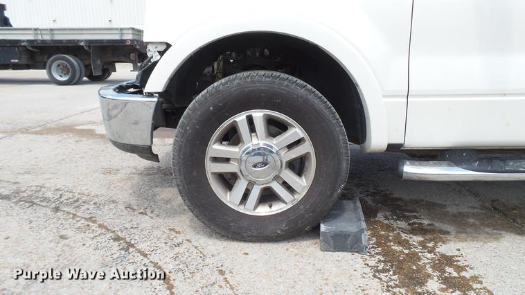 image for item DD7346 2007 Ford F150 Lariat SuperCrew pickup truck