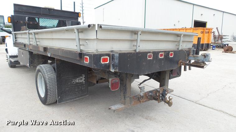 image for item DD7347 2007 GMC C5500 flatbed truck