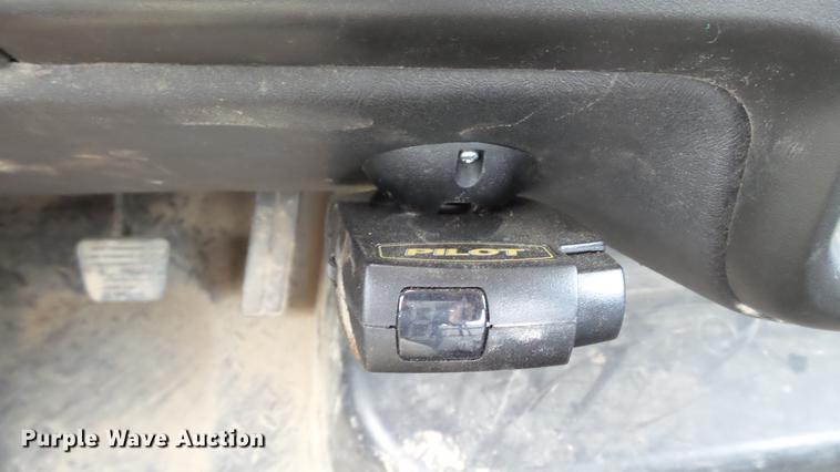 image for item DD7347 2007 GMC C5500 flatbed truck