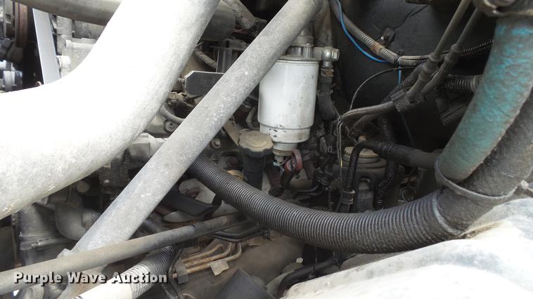 image for item DD7347 2007 GMC C5500 flatbed truck