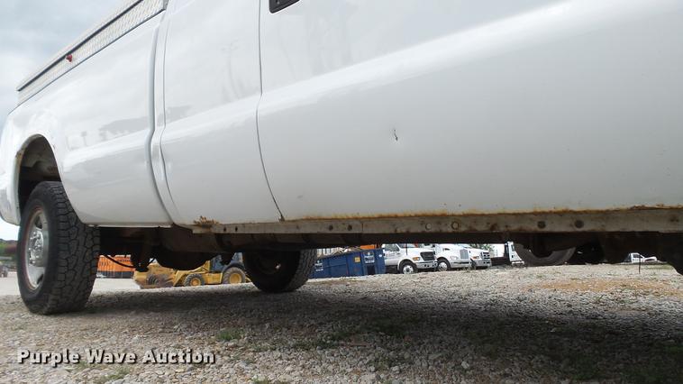 image for item DD7348 2006 Ford F250 Super Duty XL SuperCab pickup truck