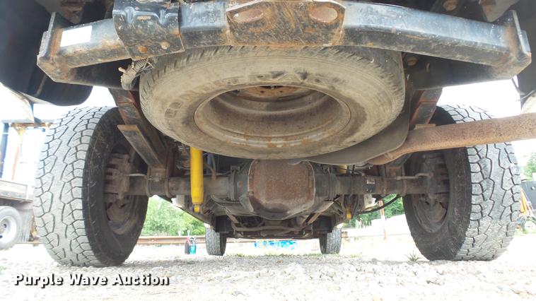 image for item DD7348 2006 Ford F250 Super Duty XL SuperCab pickup truck