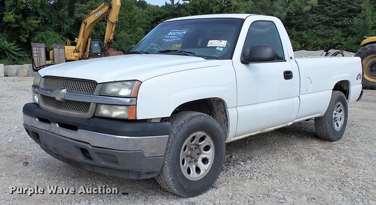 image for item DD7351 2005 Chevrolet Silverado 1500 pickup truck