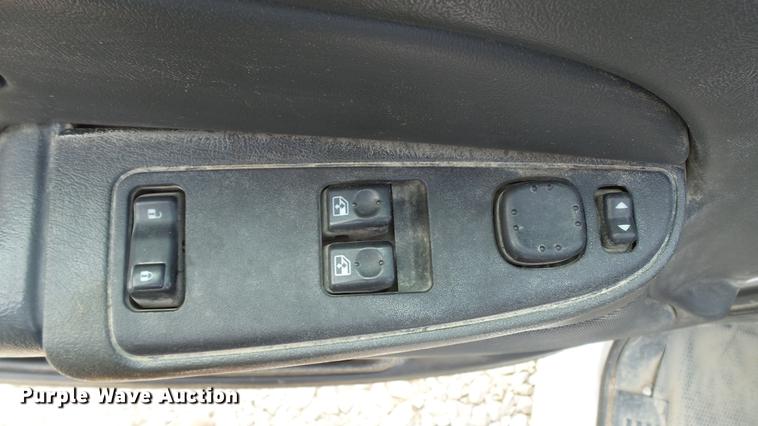 image for item DD7351 2005 Chevrolet Silverado 1500 pickup truck