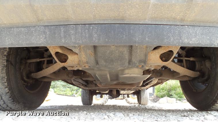 image for item DD7351 2005 Chevrolet Silverado 1500 pickup truck