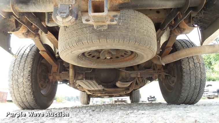 image for item DD7351 2005 Chevrolet Silverado 1500 pickup truck