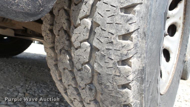 image for item DD7351 2005 Chevrolet Silverado 1500 pickup truck