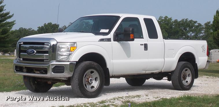 image for item DD7352 2011 Ford F250 Super Duty XLT SuperCab pickup truck