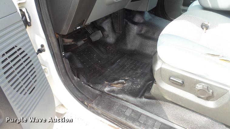 image for item DD7352 2011 Ford F250 Super Duty XLT SuperCab pickup truck