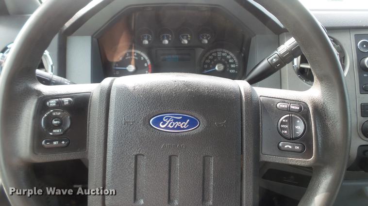 image for item DD7352 2011 Ford F250 Super Duty XLT SuperCab pickup truck