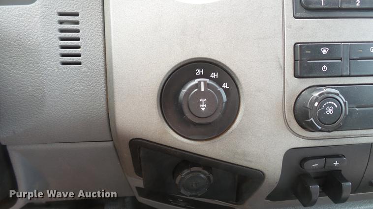 image for item DD7352 2011 Ford F250 Super Duty XLT SuperCab pickup truck