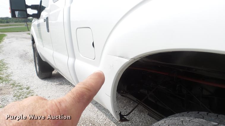 image for item DD7352 2011 Ford F250 Super Duty XLT SuperCab pickup truck