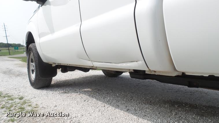 image for item DD7352 2011 Ford F250 Super Duty XLT SuperCab pickup truck