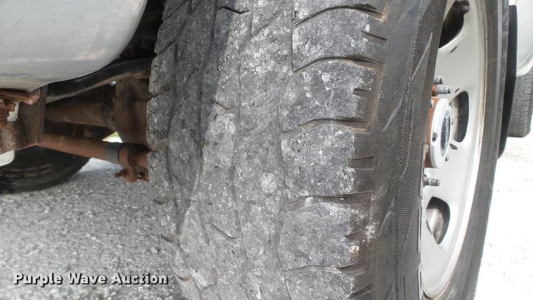 image for item DD7352 2011 Ford F250 Super Duty XLT SuperCab pickup truck