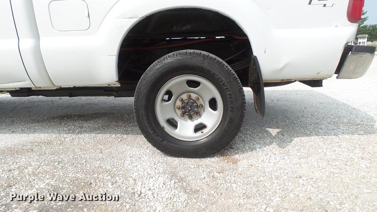 image for item DD7352 2011 Ford F250 Super Duty XLT SuperCab pickup truck