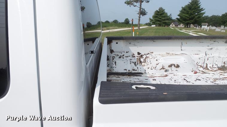 image for item DD7352 2011 Ford F250 Super Duty XLT SuperCab pickup truck