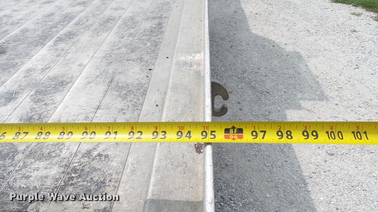 image for item DD7353 2003 Ford F550 Super Duty XL Crew Cab flatbed truck