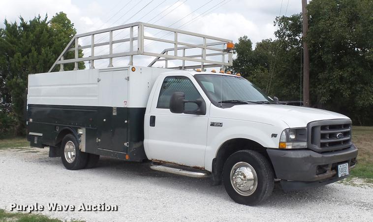 image for item DD7354 2004 Ford F350 Super Duty XL utility bed pickup truck