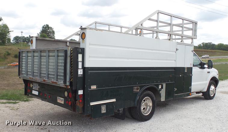 image for item DD7354 2004 Ford F350 Super Duty XL utility bed pickup truck