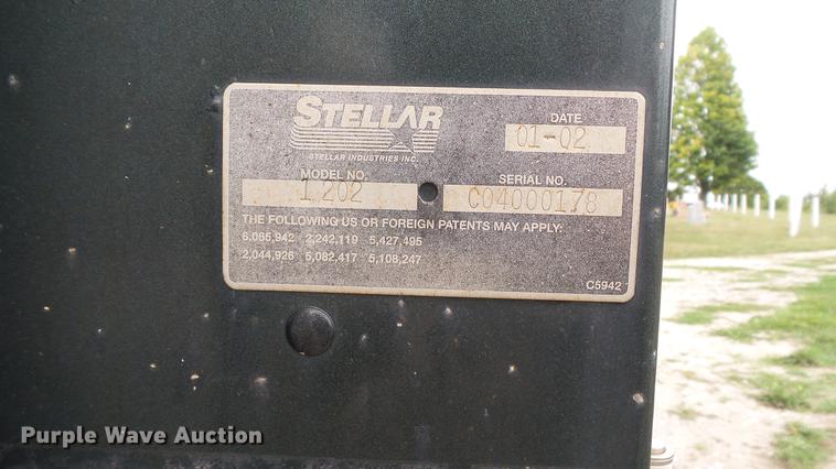 image for item DD7354 2004 Ford F350 Super Duty XL utility bed pickup truck