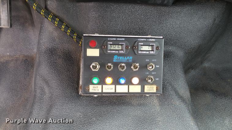 image for item DD7354 2004 Ford F350 Super Duty XL utility bed pickup truck