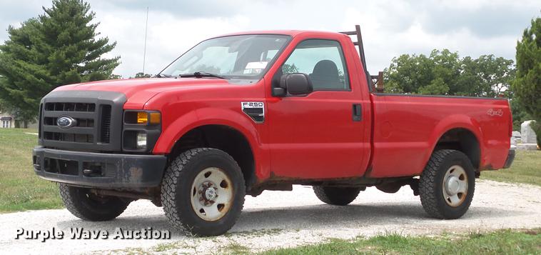 image for item DD7355 2008 Ford F250 Super Duty XL pickup truck